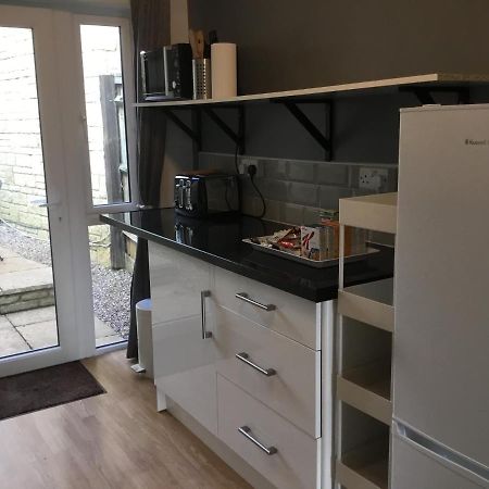 Self-Contained Apartment Corsham Extérieur photo
