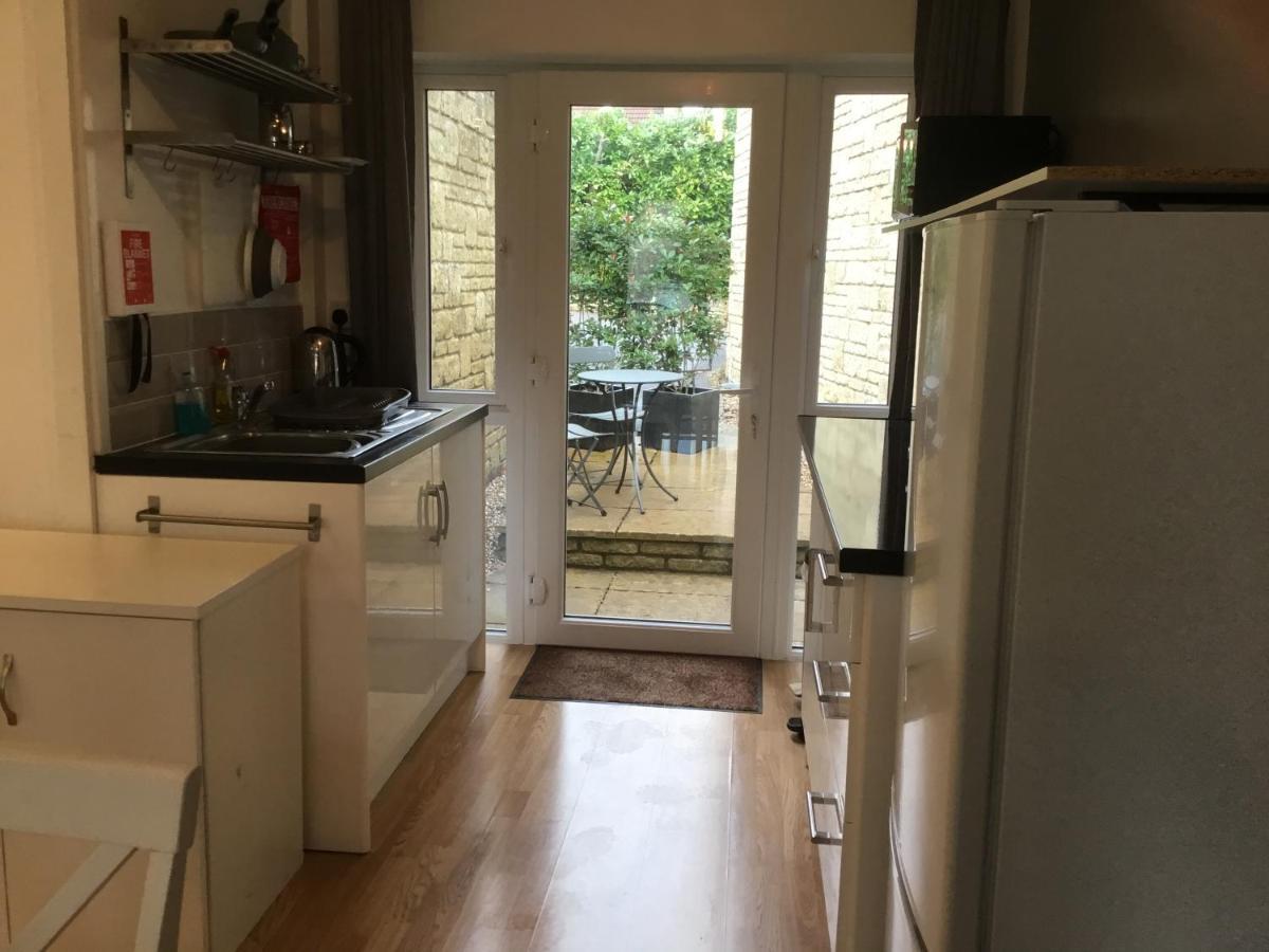 Self-Contained Apartment Corsham Extérieur photo